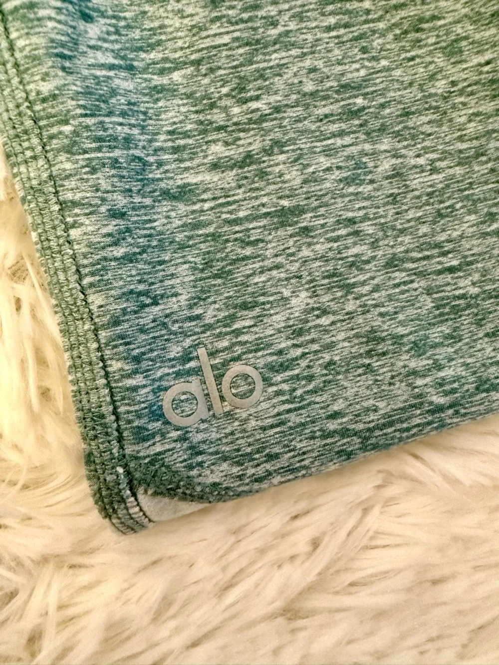 ALO Yoga Heathered Sage Green Leggings - Picture 6 of 6